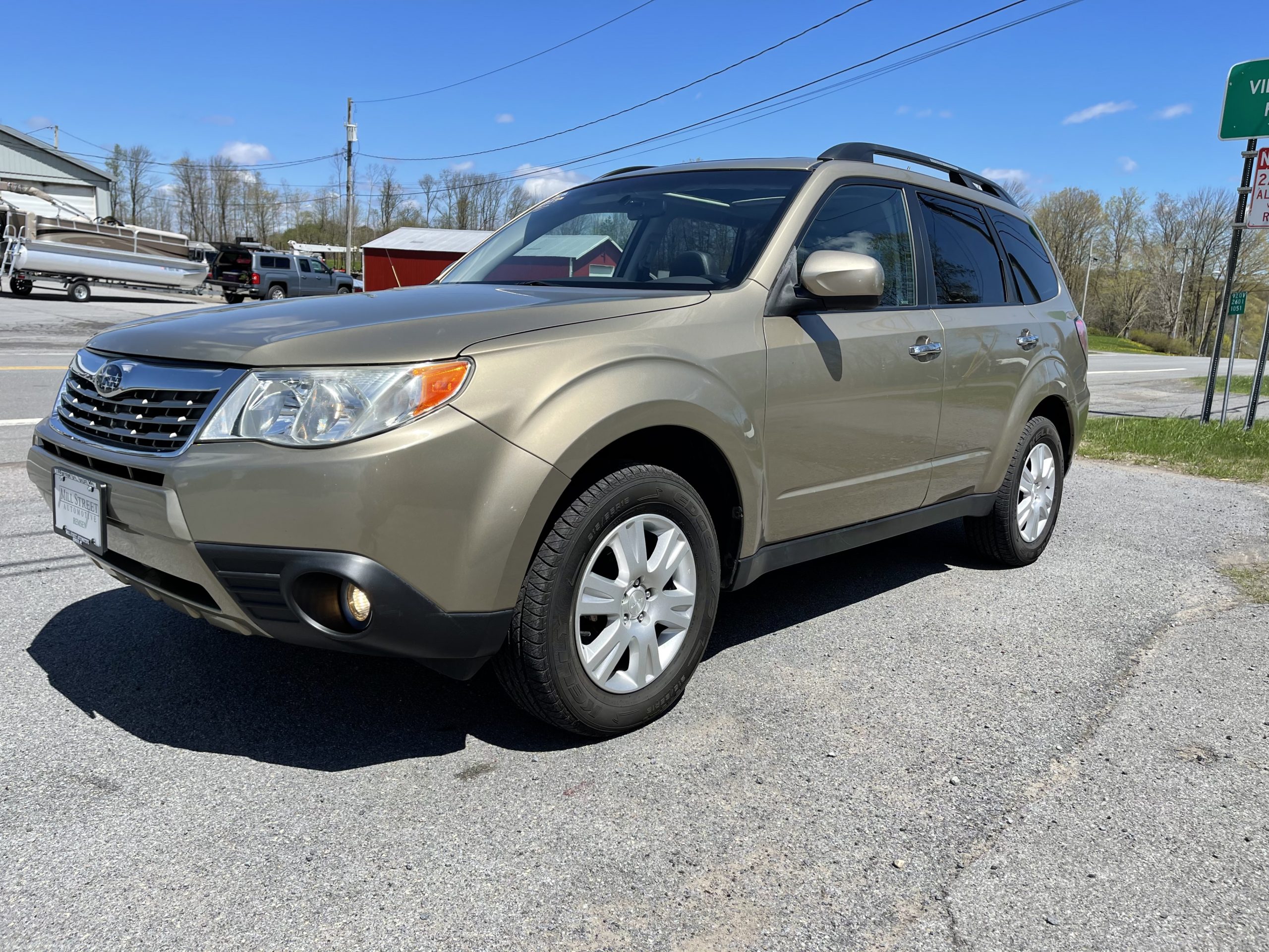 SUBARU FORESTER LL BEAN EDITION SQUEAKY CLEAN SAFE AWD