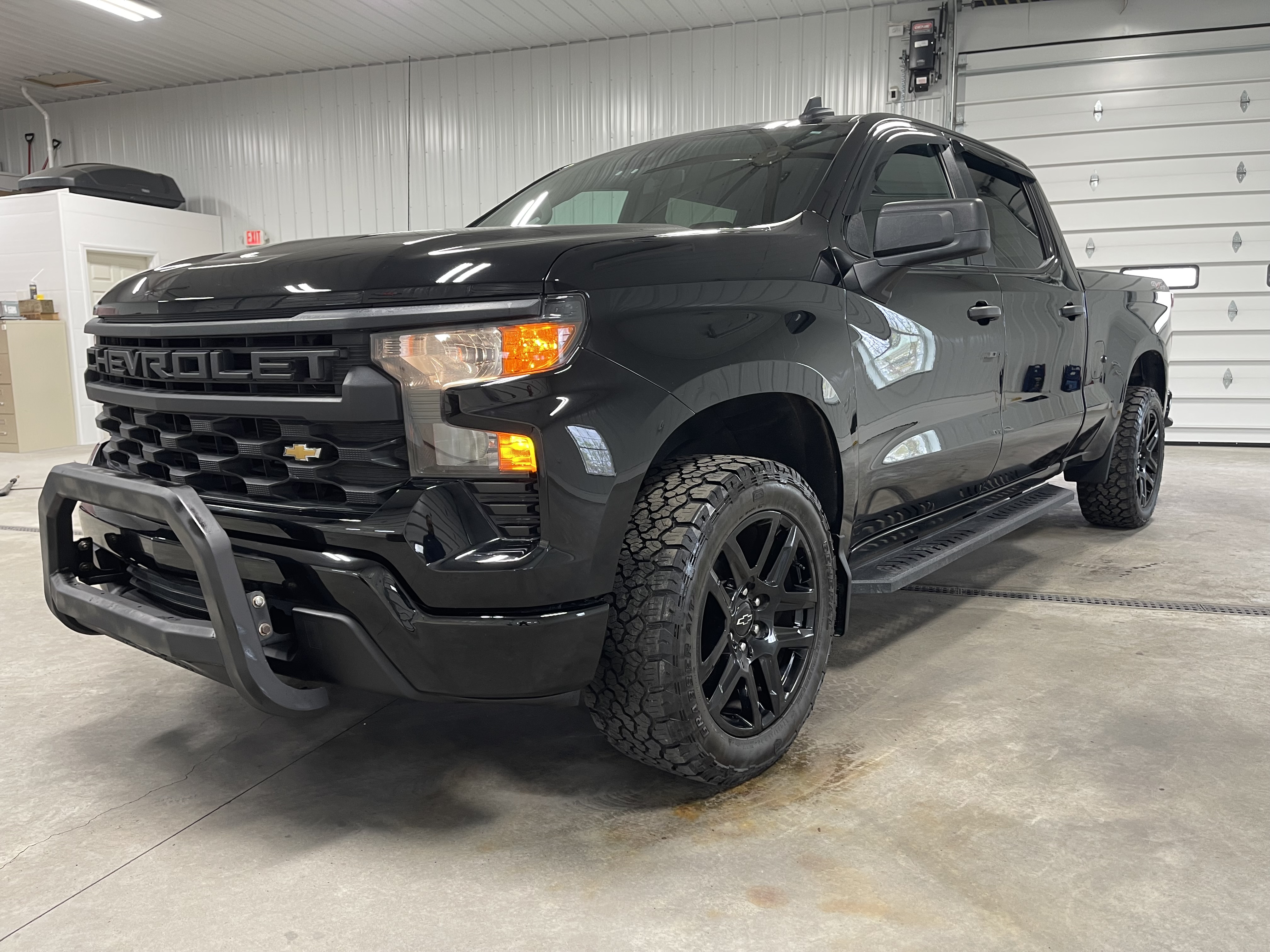 2022 Chevrolet Silverado 1500 Custom 4WD Crew Cab Short Box's photo