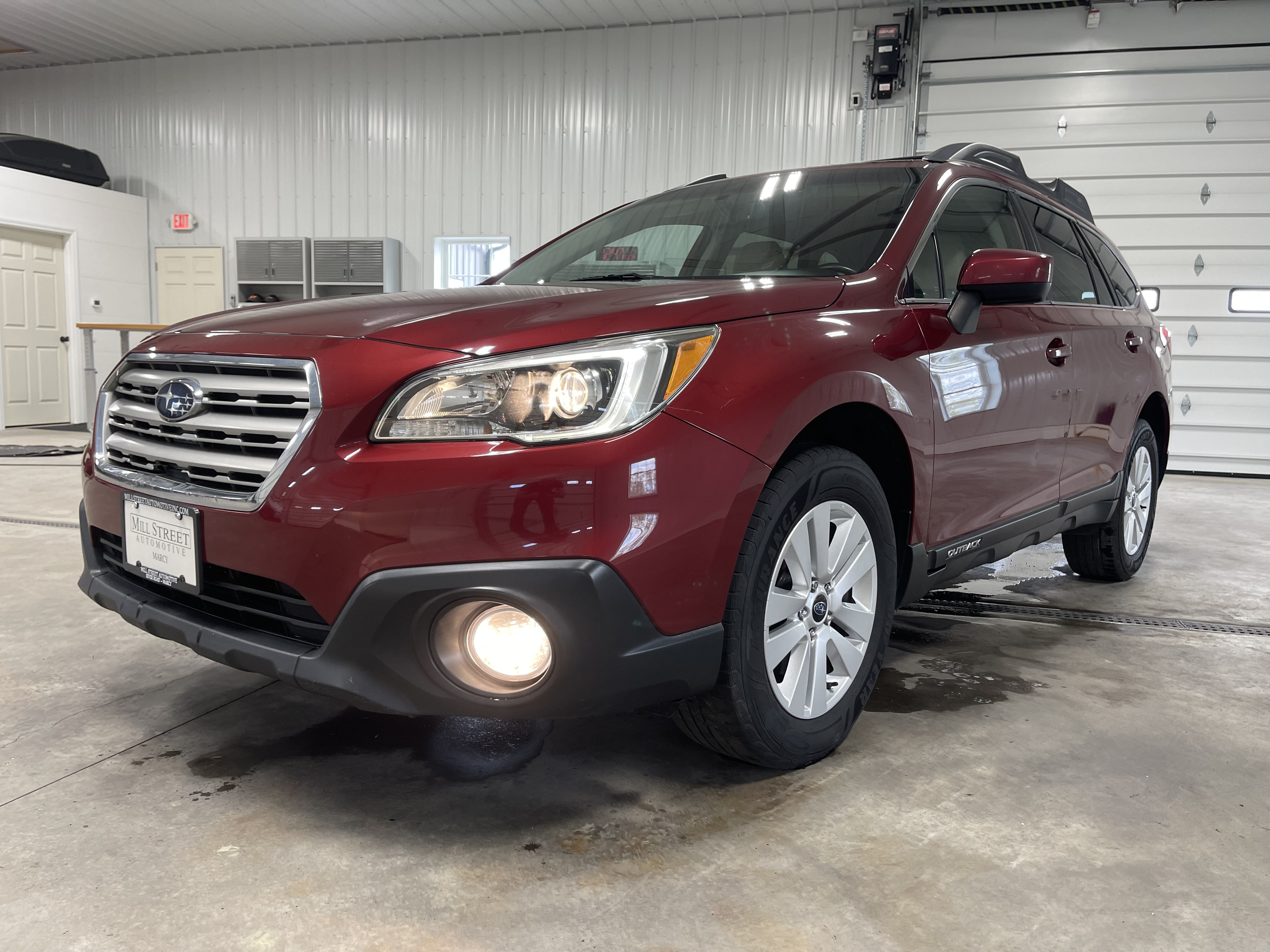2015 Subaru Outback 2.5i Premium CVT's photo