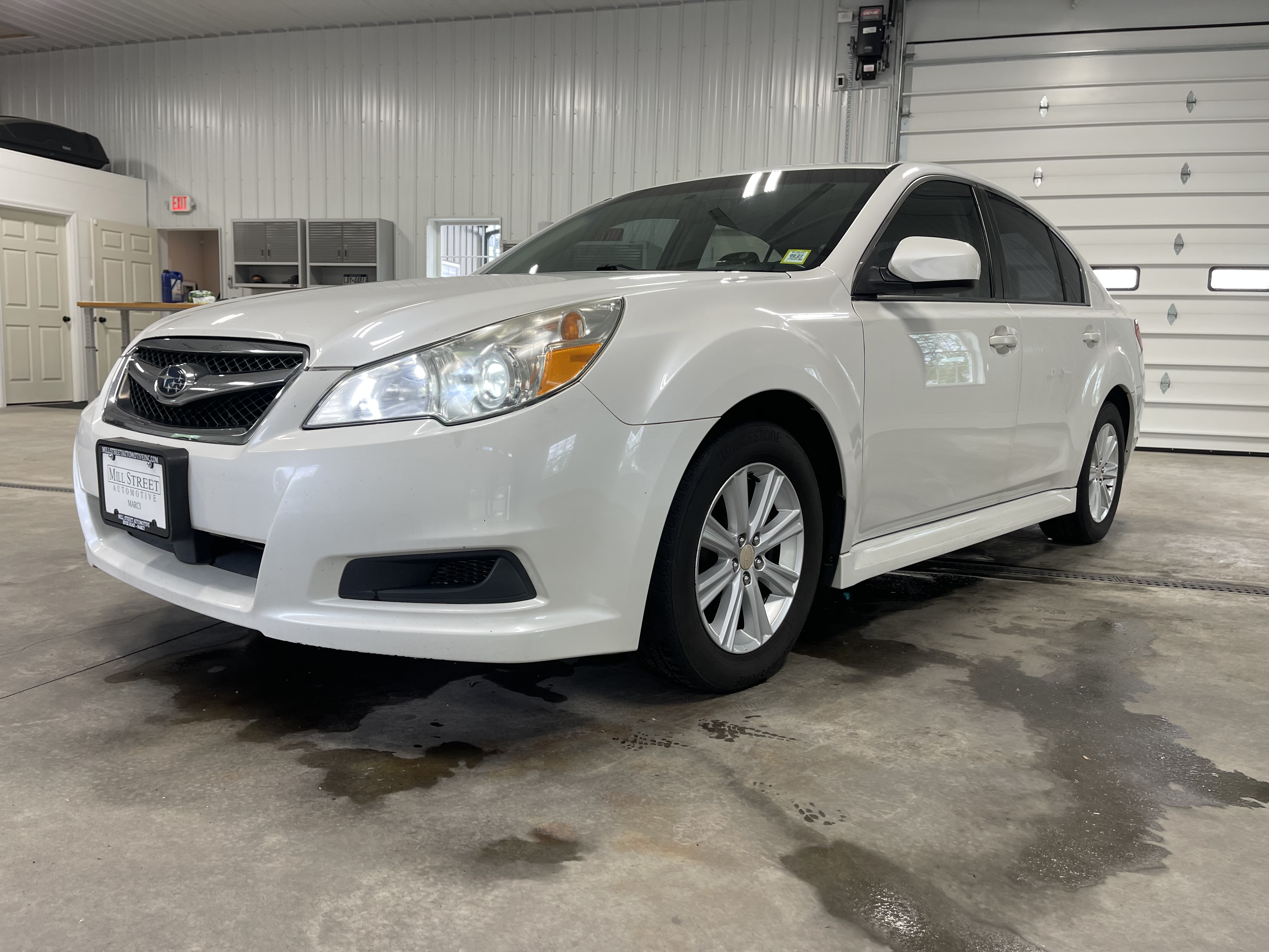 2011 Subaru Legacy 2.5i Premium CVT PZEV's photo